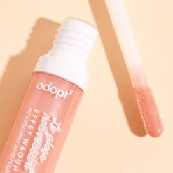 Online Adopt Glittery Lip Gloss With A Wow Effect!
