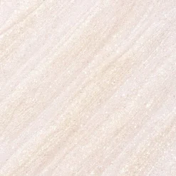 Online Adopt Glittery Lip Gloss With A Wow Effect!